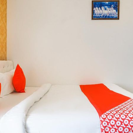 Hotel O Nitya Executive Phursungi Eksteriør bilde