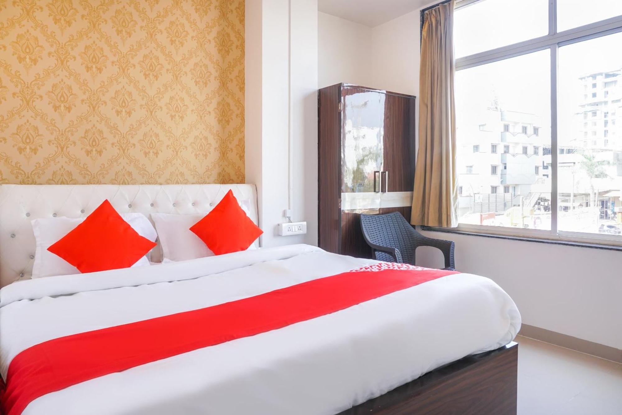 Hotel O Nitya Executive Phursungi Eksteriør bilde