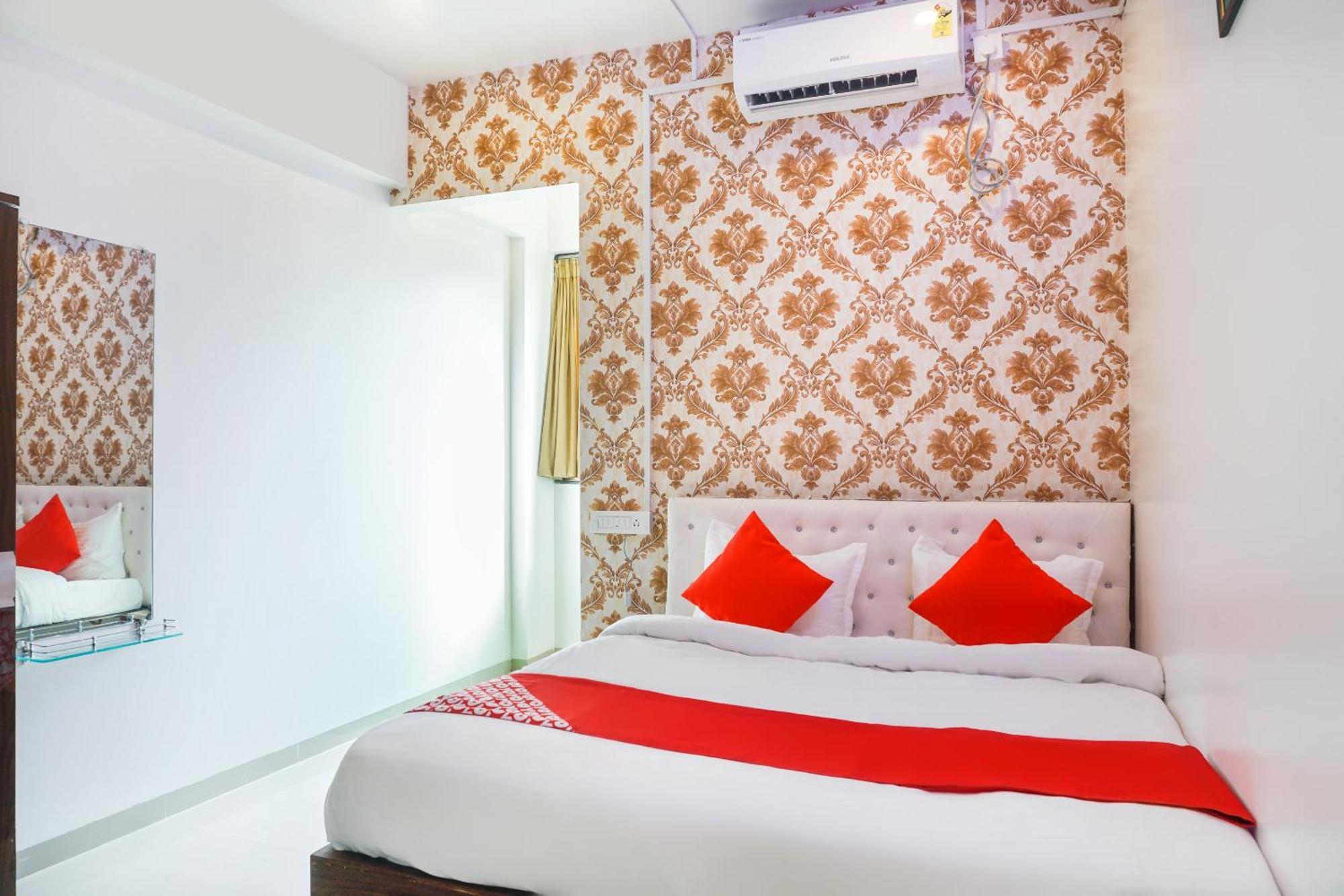Hotel O Nitya Executive Phursungi Eksteriør bilde