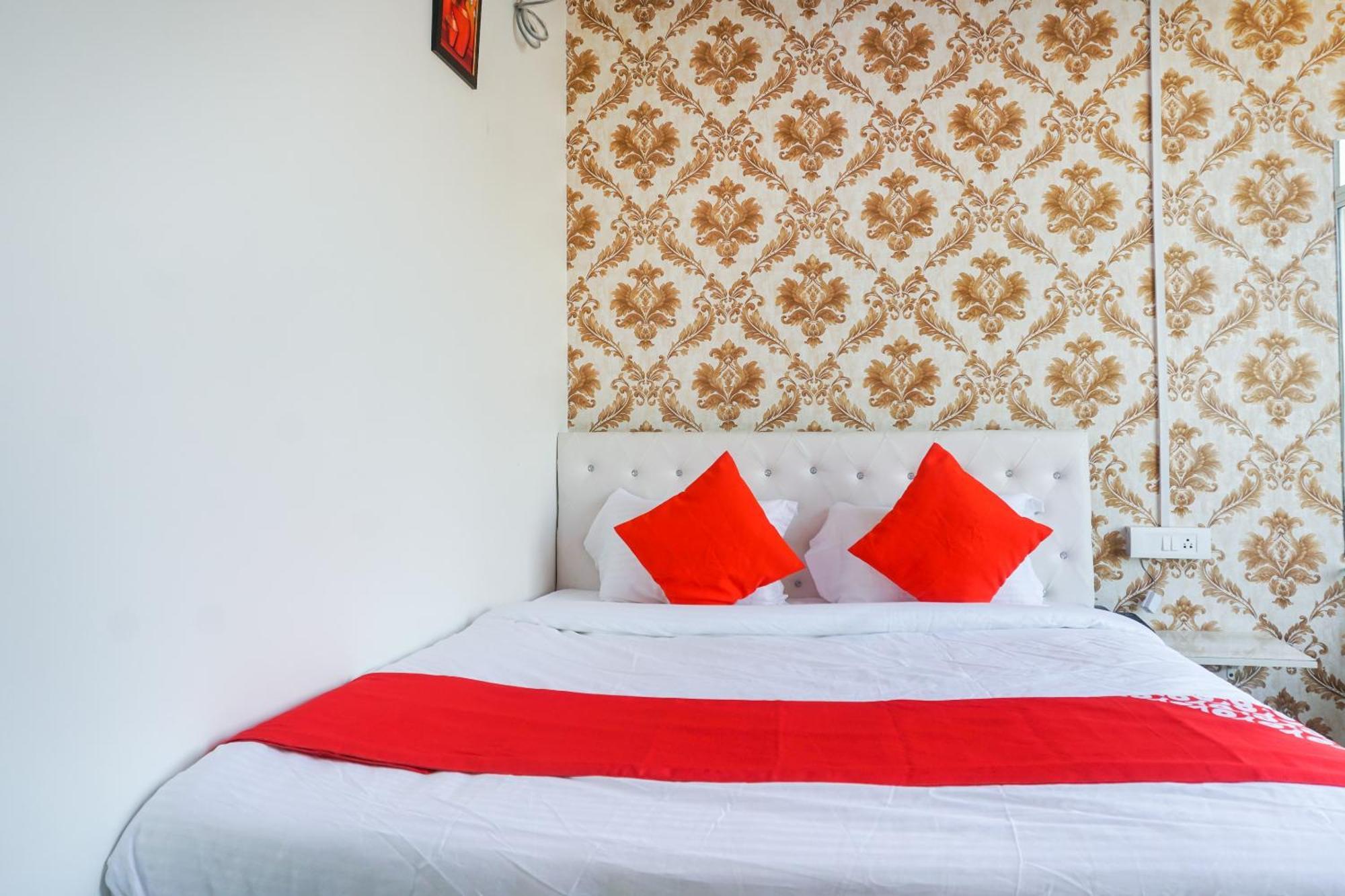 Hotel O Nitya Executive Phursungi Eksteriør bilde